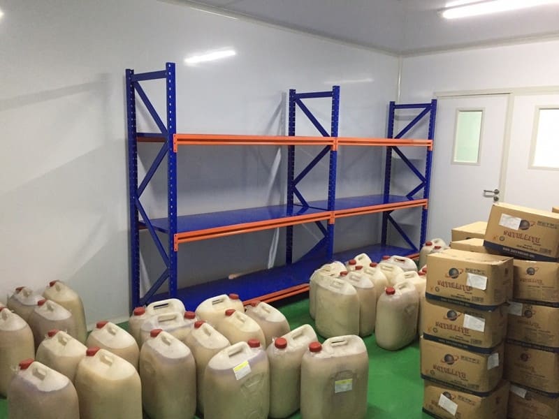 Kệ sắt công nghiệp, kệ kho hàng là gì?