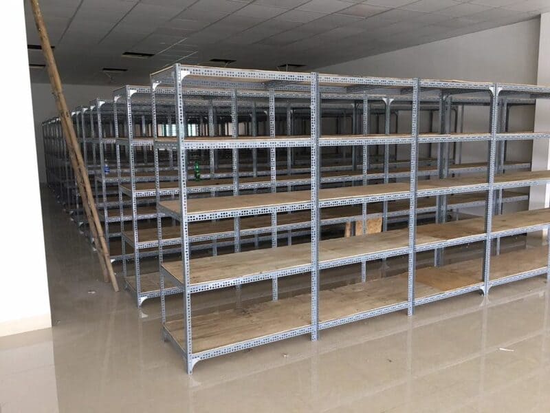 Kệ sắt v lỗ đà nẵng là gì?