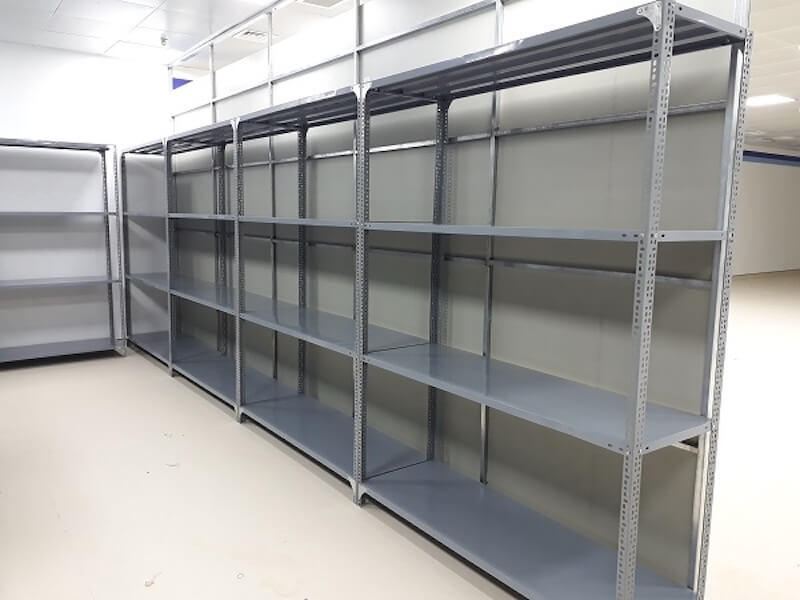 Cách tính số lượng ốc vít khi lắp đặt kệ sắt v lỗ