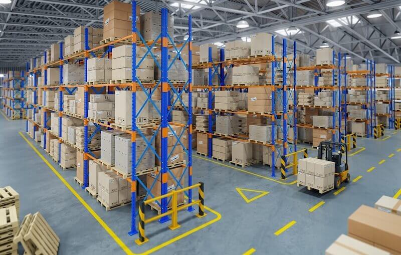 Đặc điểm của các kệ hàng ảnh hưởng đến lối đi trong kho