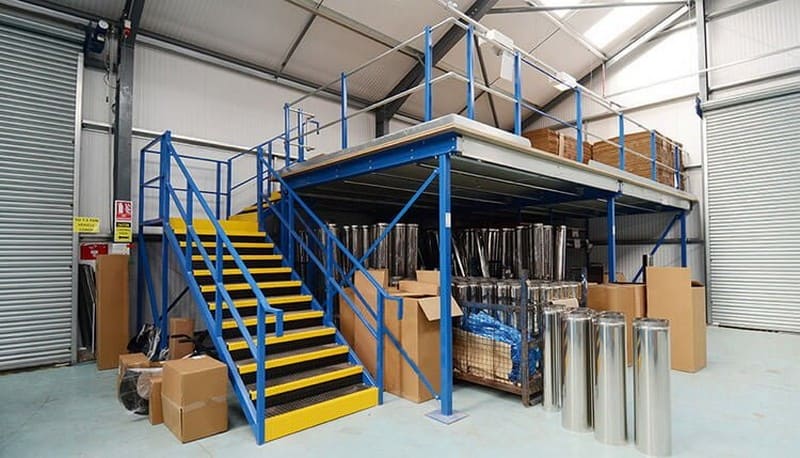 Hệ thống kệ sàn mezzanine là dạng sàn được lắp đặt bên trong kho hoặc nhà xưởng